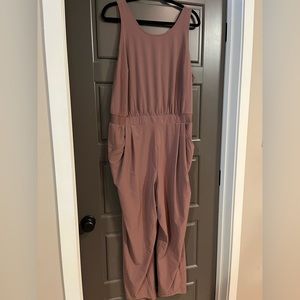 Jumpsuit mauve color low back